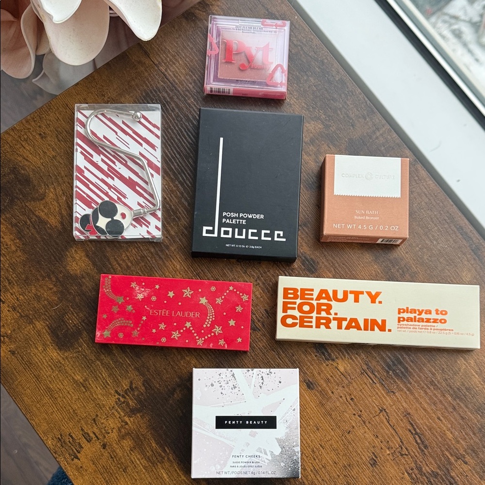 Makeup bundle